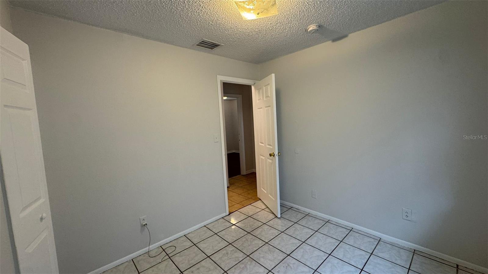 Image 14 of 18 For 2413 Spingarn Court