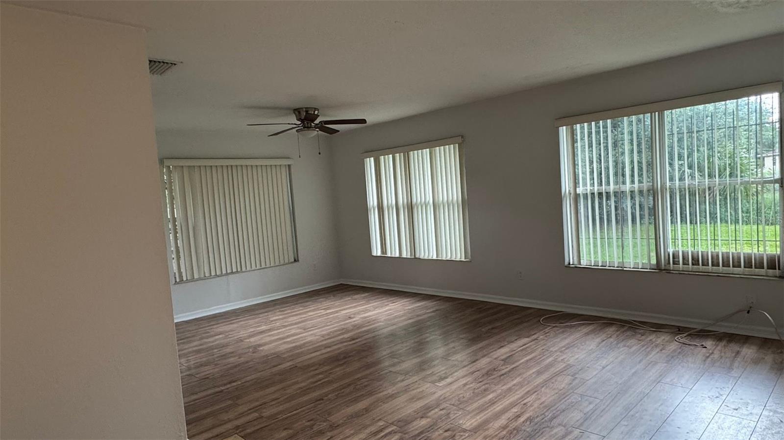 Image 4 of 18 For 2413 Spingarn Court