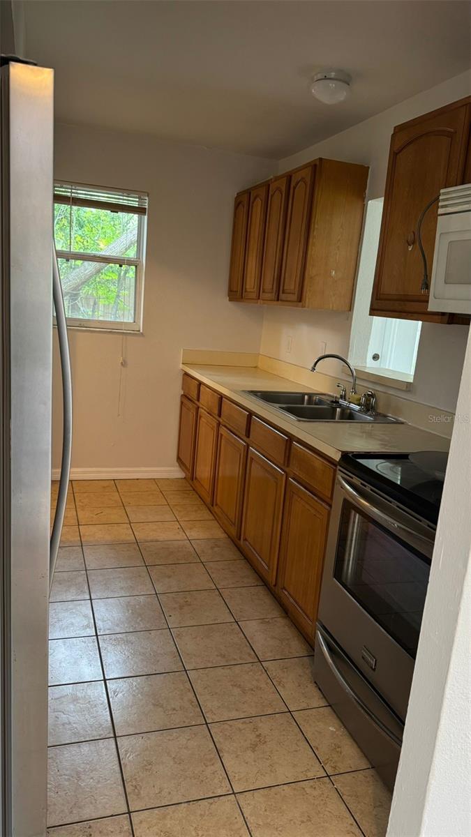 Image 7 of 18 For 2413 Spingarn Court