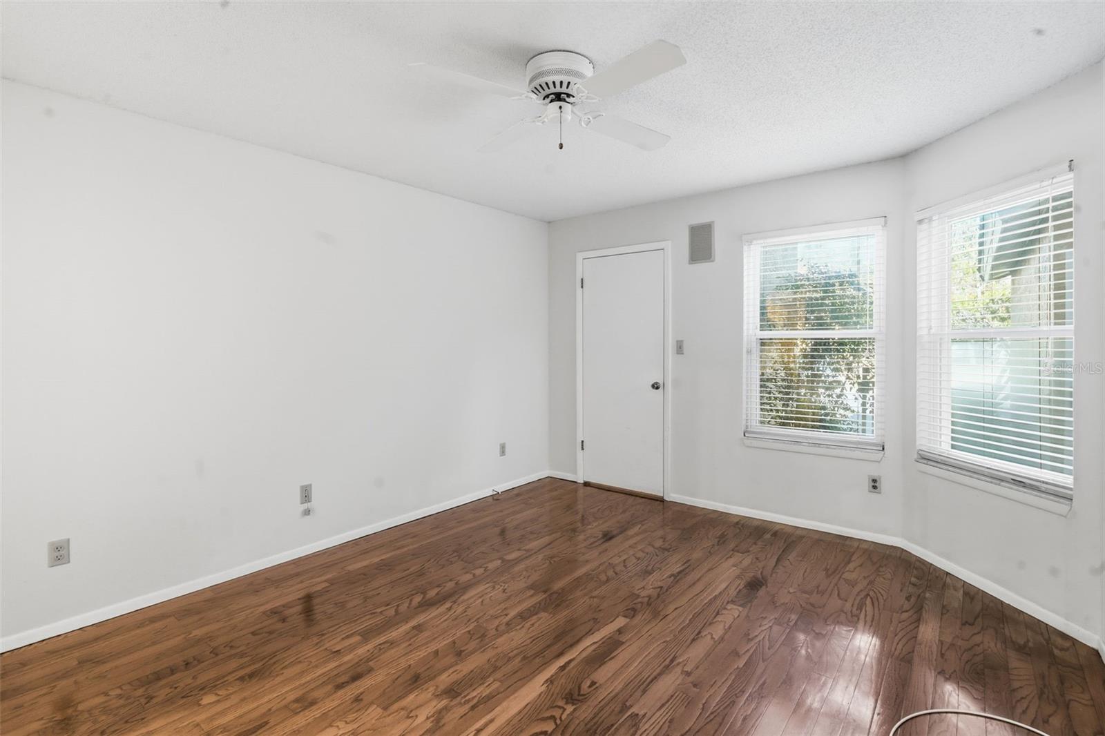 Image 8 of 34 For 1017 Casa Del Sol Circle