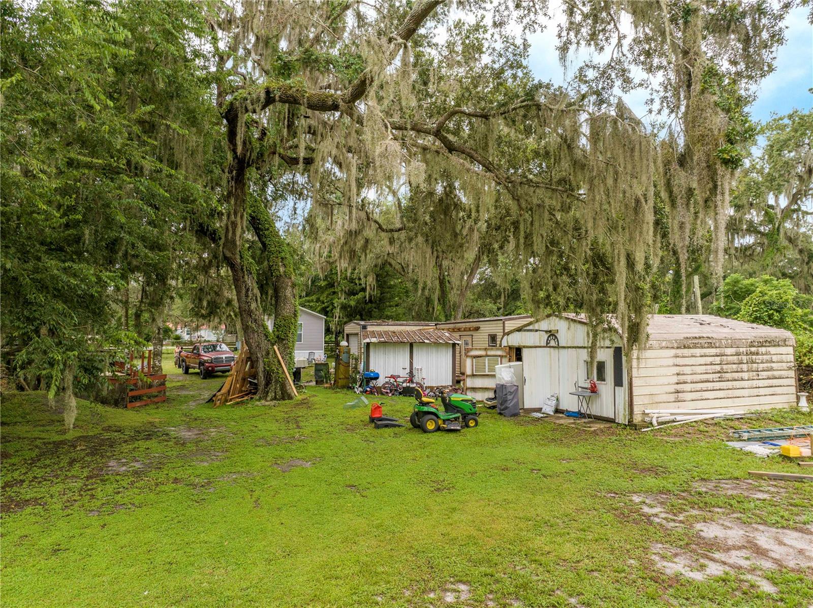 Image 41 of 44 For 36720 Emeralda Island Road
