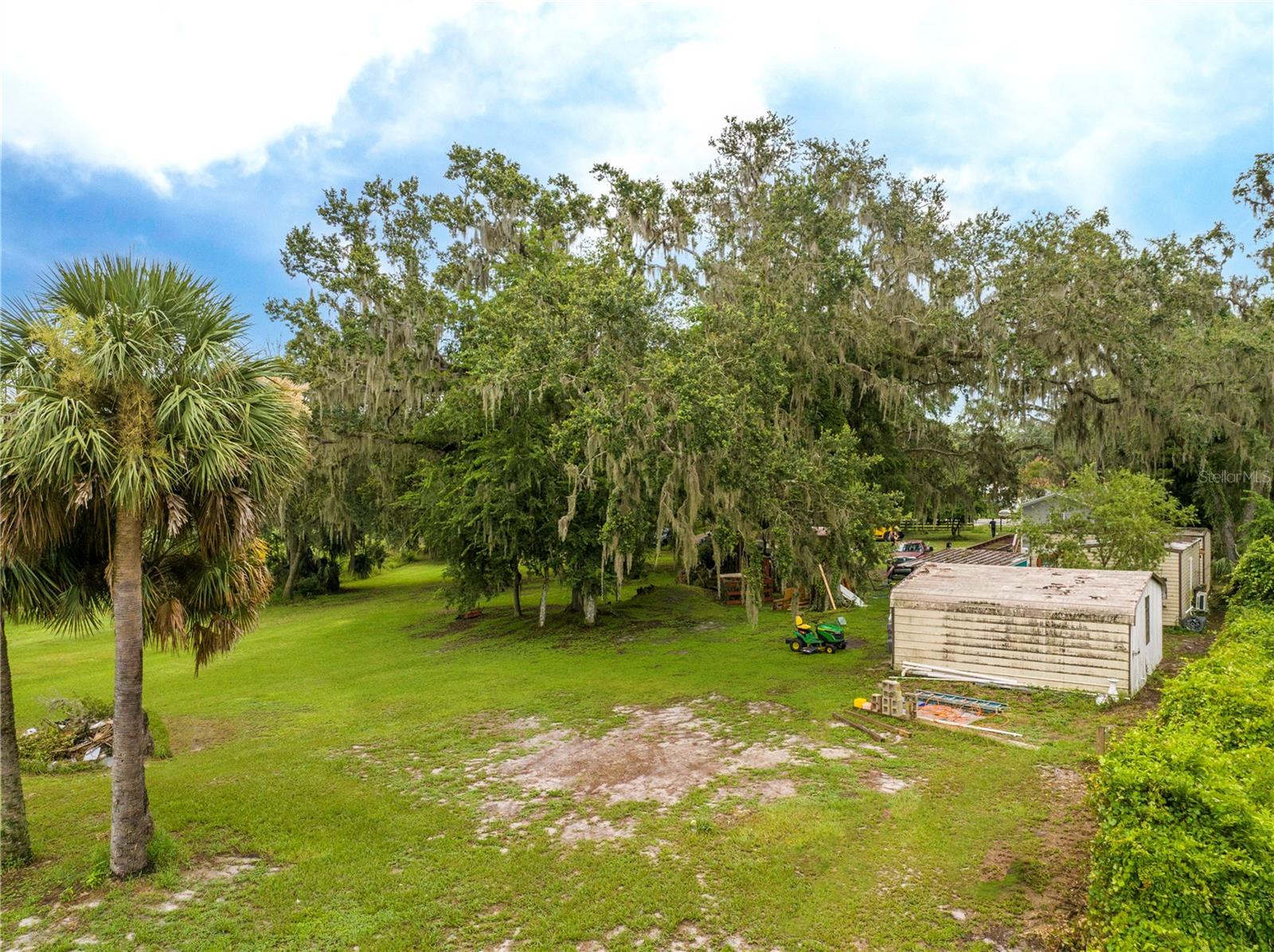 Image 8 of 44 For 36720 Emeralda Island Road