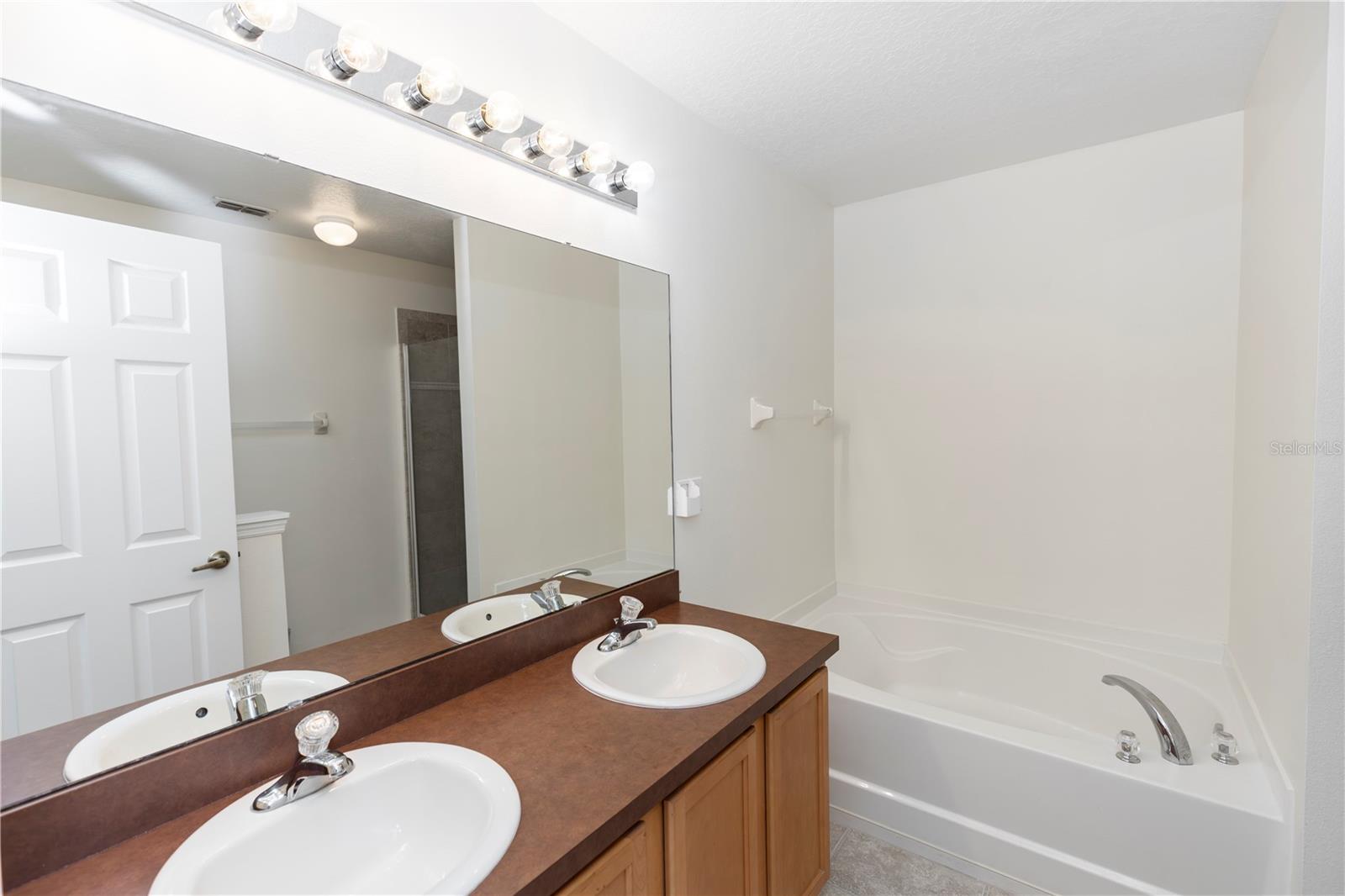 Image 18 of 31 For 2762 Trommel Way