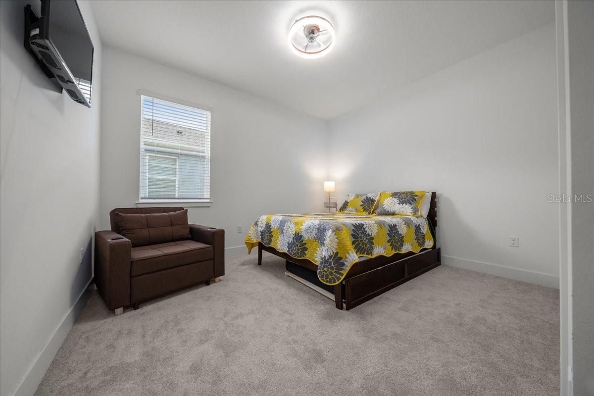 Image 9 of 58 For 4378 54th Terrace