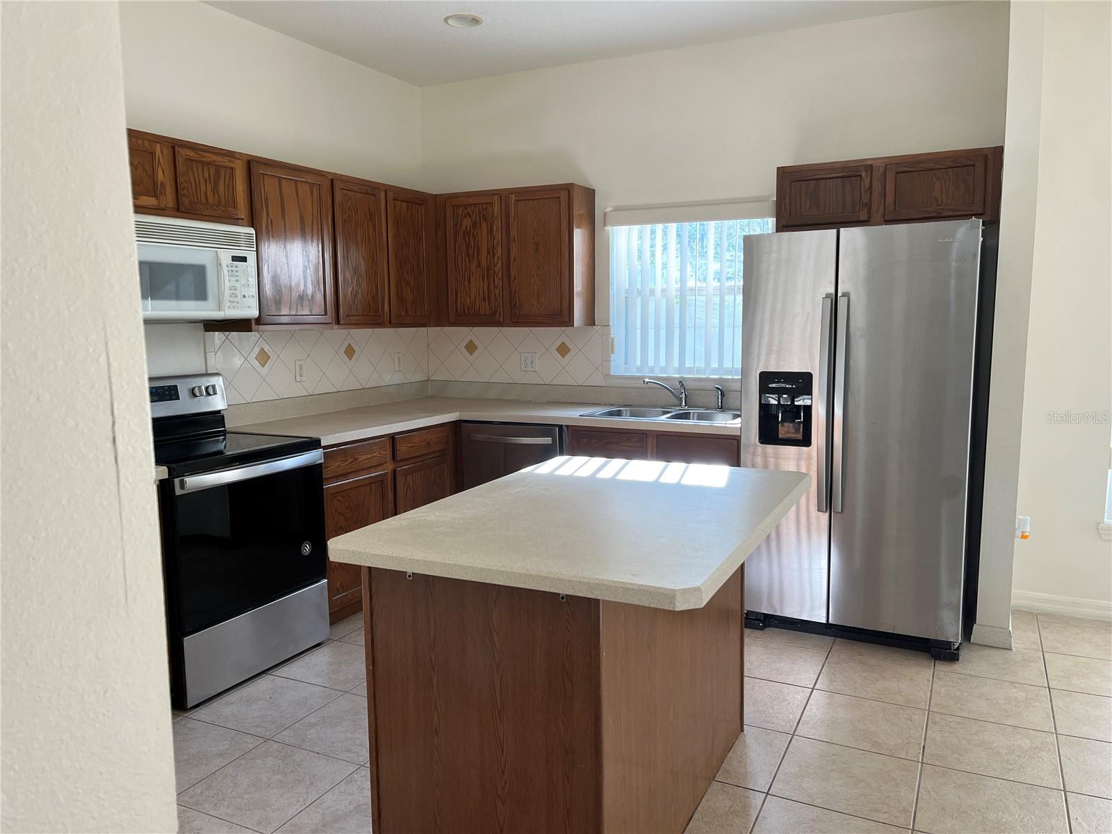 Image 11 of 28 For 7714 Tanbier Drive