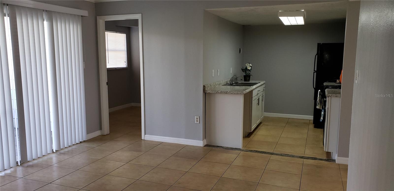 Image 3 of 22 For 863 Sky Lake Circle A