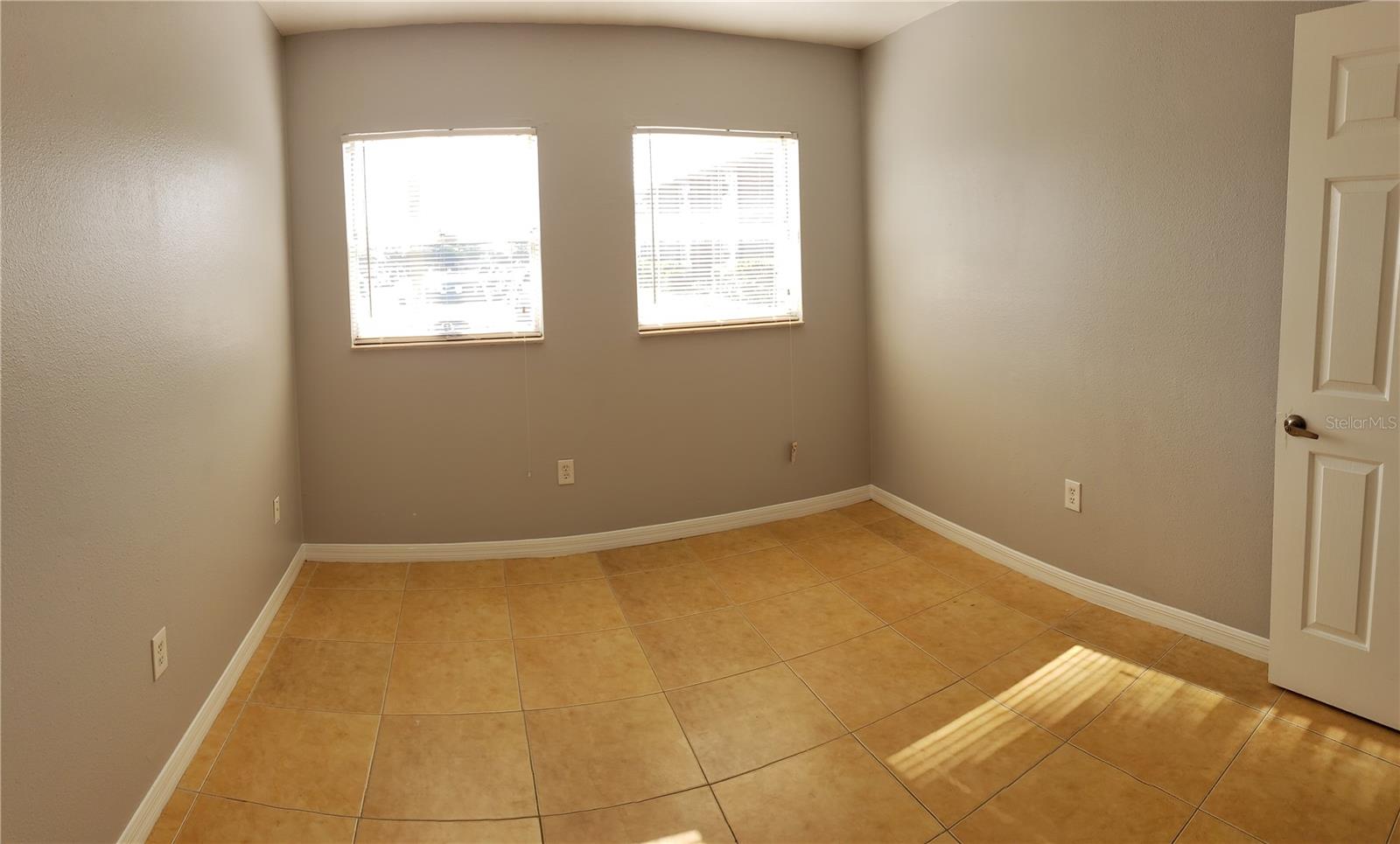 Image 7 of 22 For 863 Sky Lake Circle A