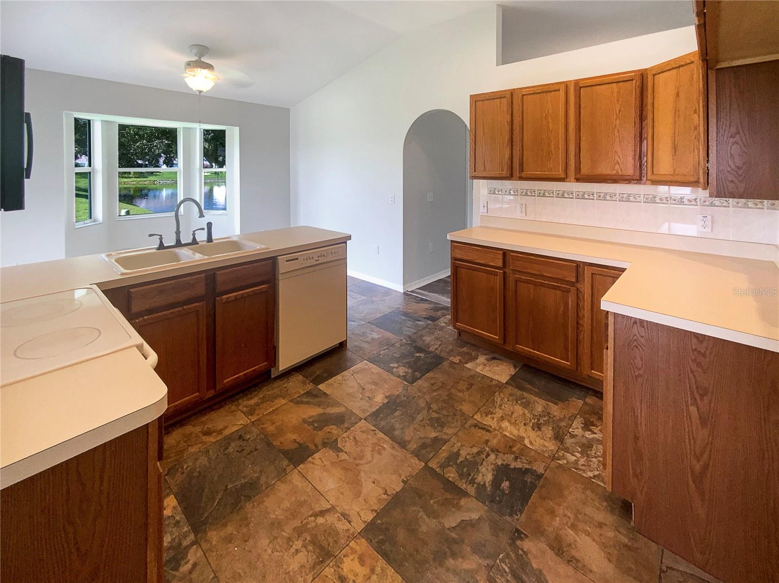 Image 10 of 32 For 9348 Santa Monica Way