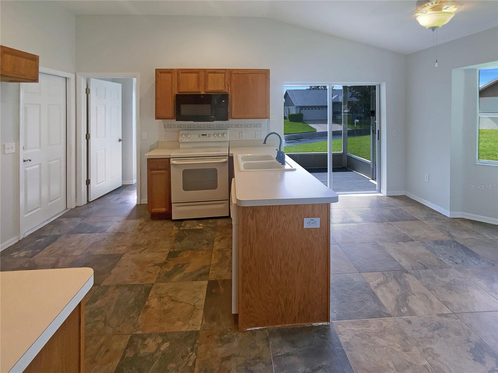 Image 12 of 32 For 9348 Santa Monica Way