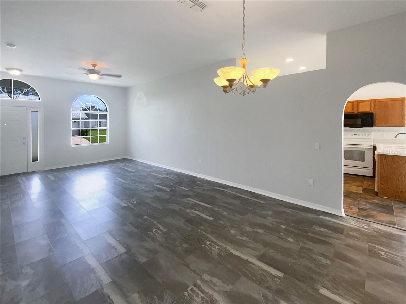 Image 13 of 32 For 9348 Santa Monica Way