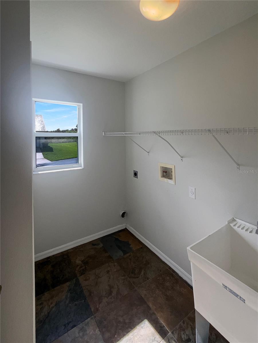 Image 17 of 32 For 9348 Santa Monica Way