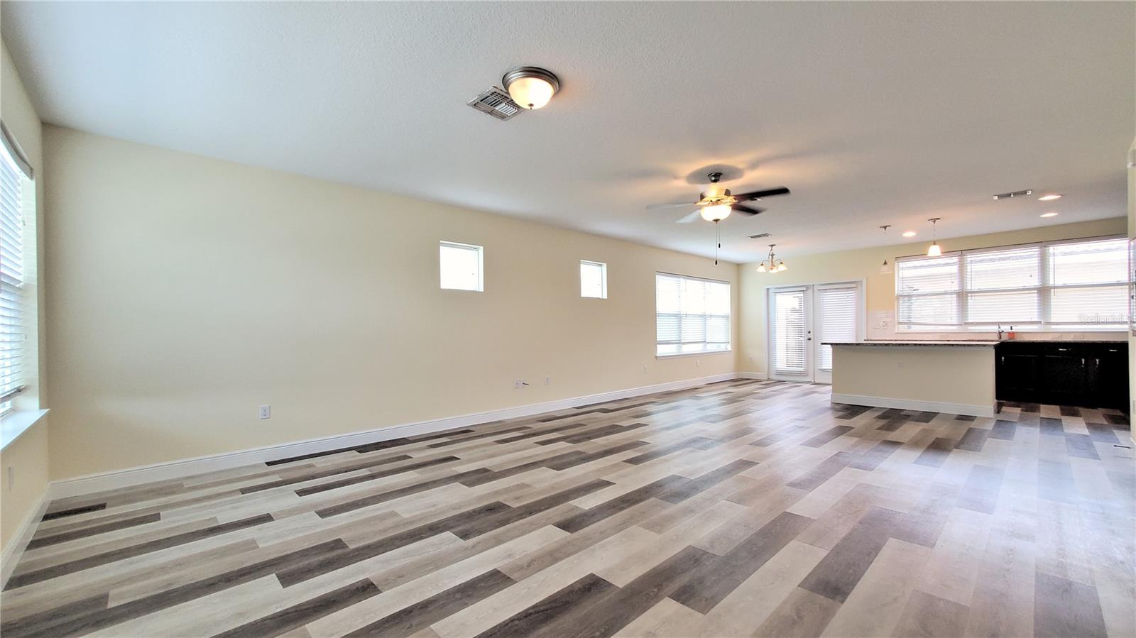 Image 10 of 41 For 3118 Camino Real Drive N