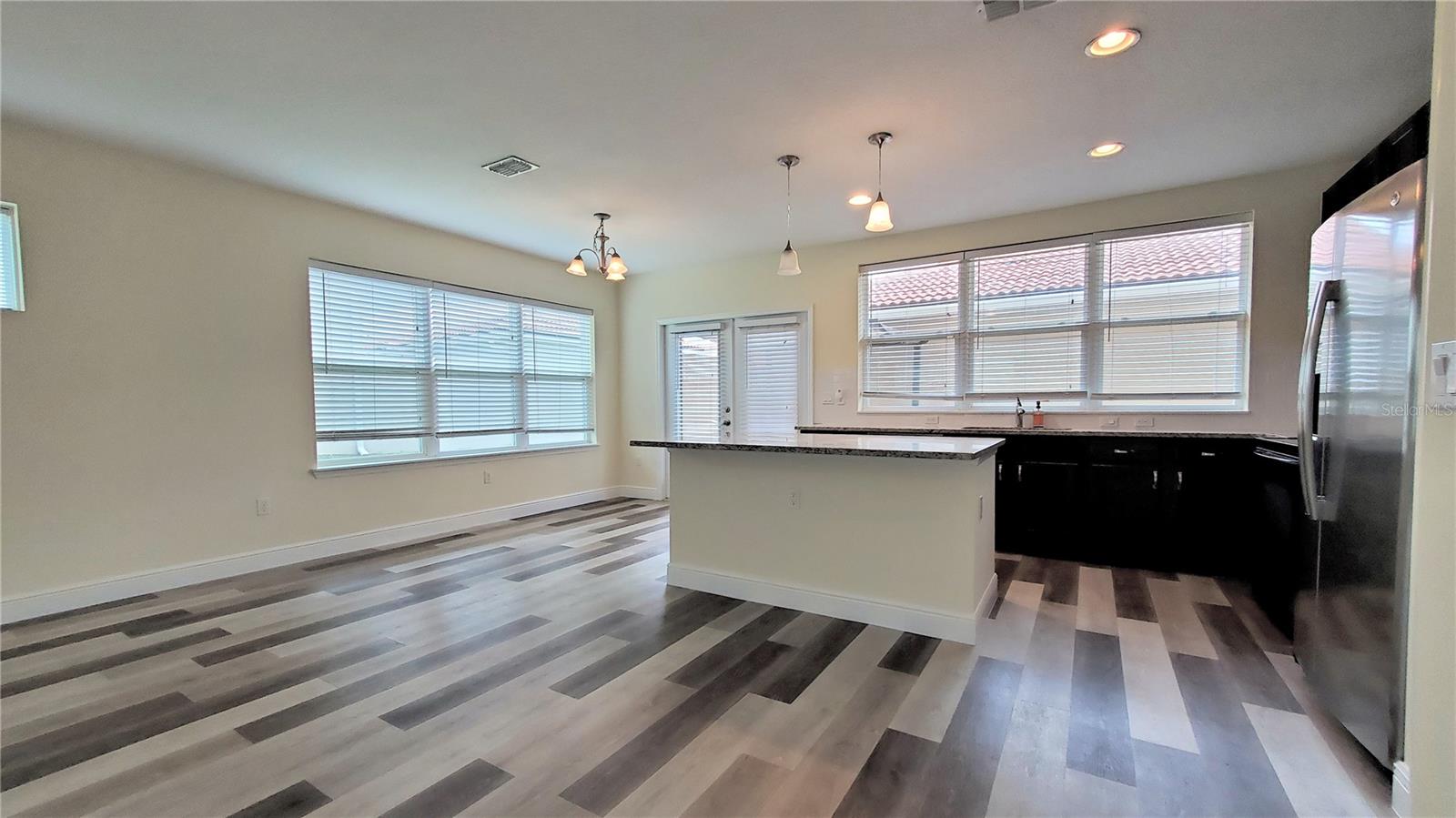 Image 13 of 41 For 3118 Camino Real Drive N