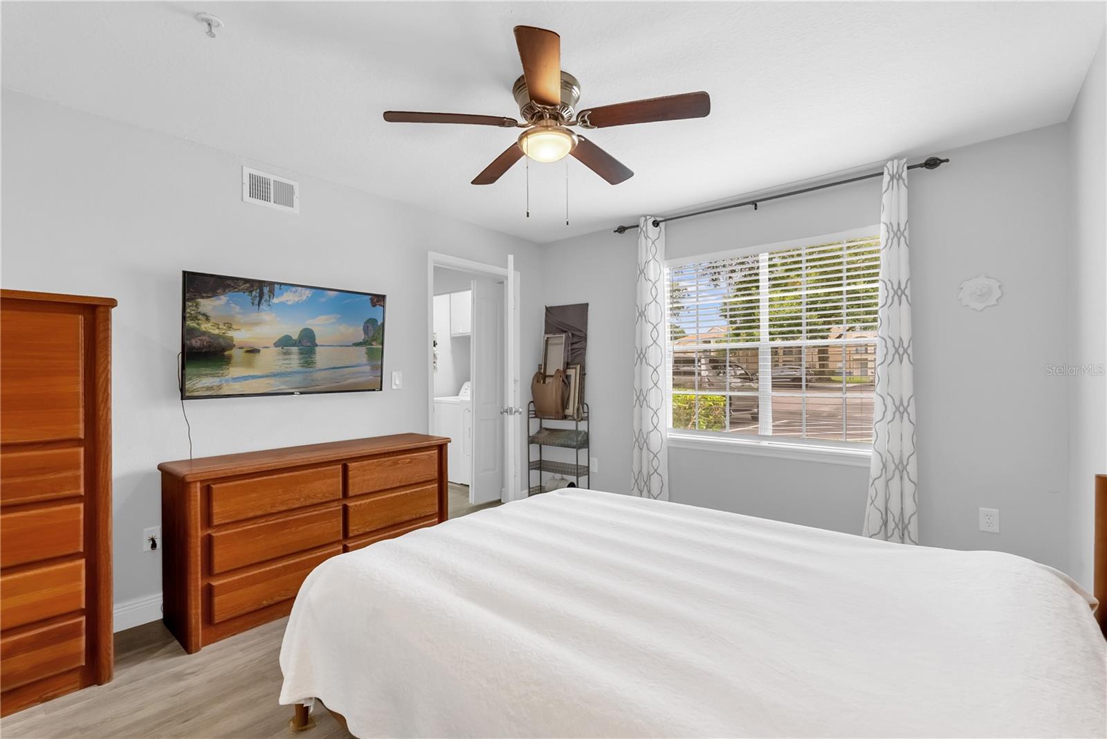 Image 14 of 26 For 7350 Westpointe Boulevard 215