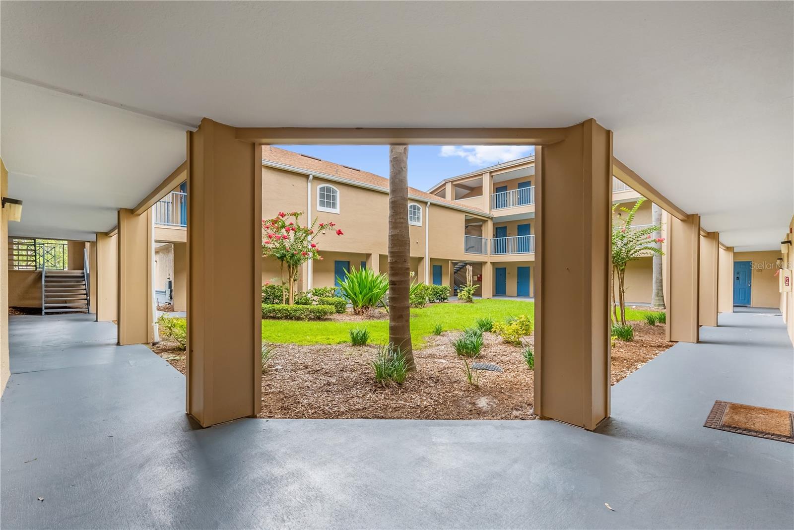 Image 3 of 26 For 7350 Westpointe Boulevard 215