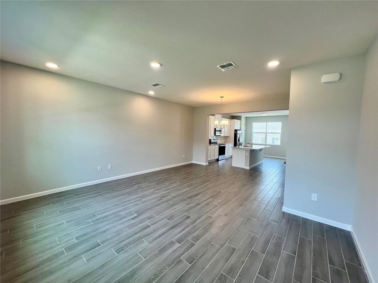 Image 10 of 30 For 15316 Burgtheater Drive