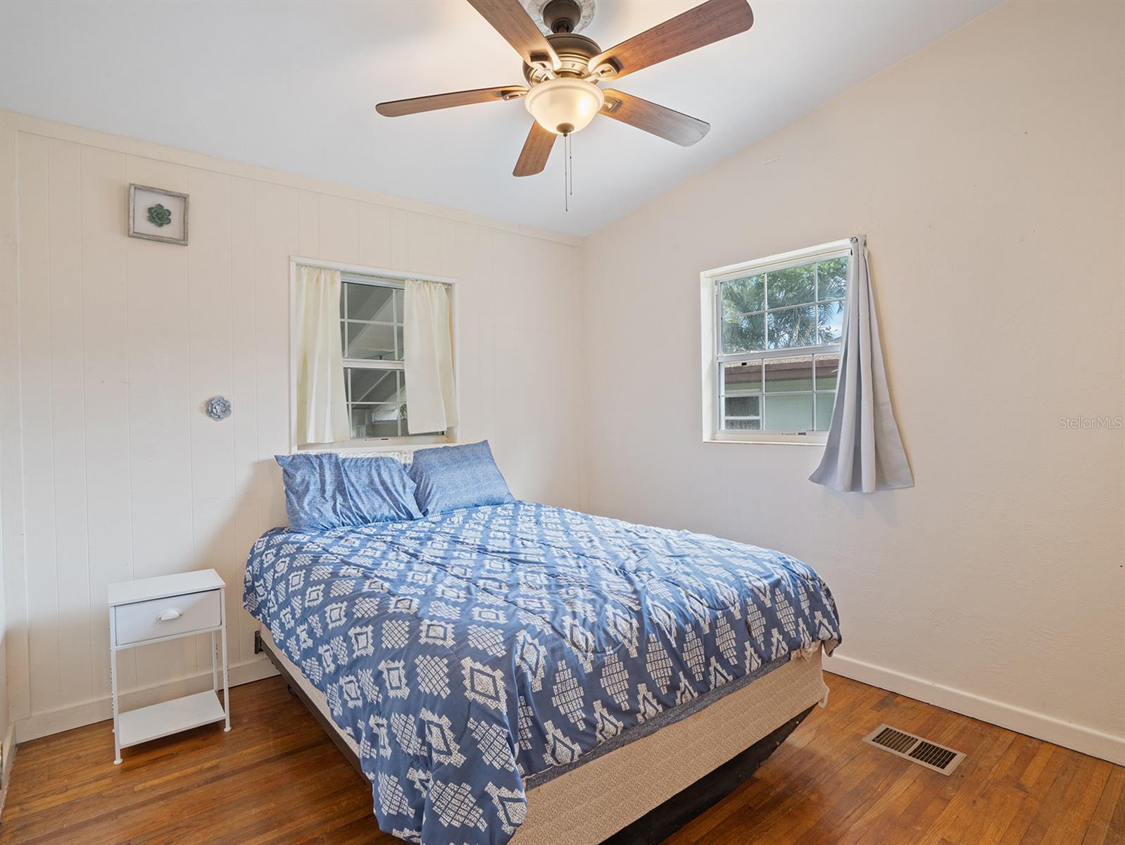 Image 13 of 37 For 3108 Harrison Avenue