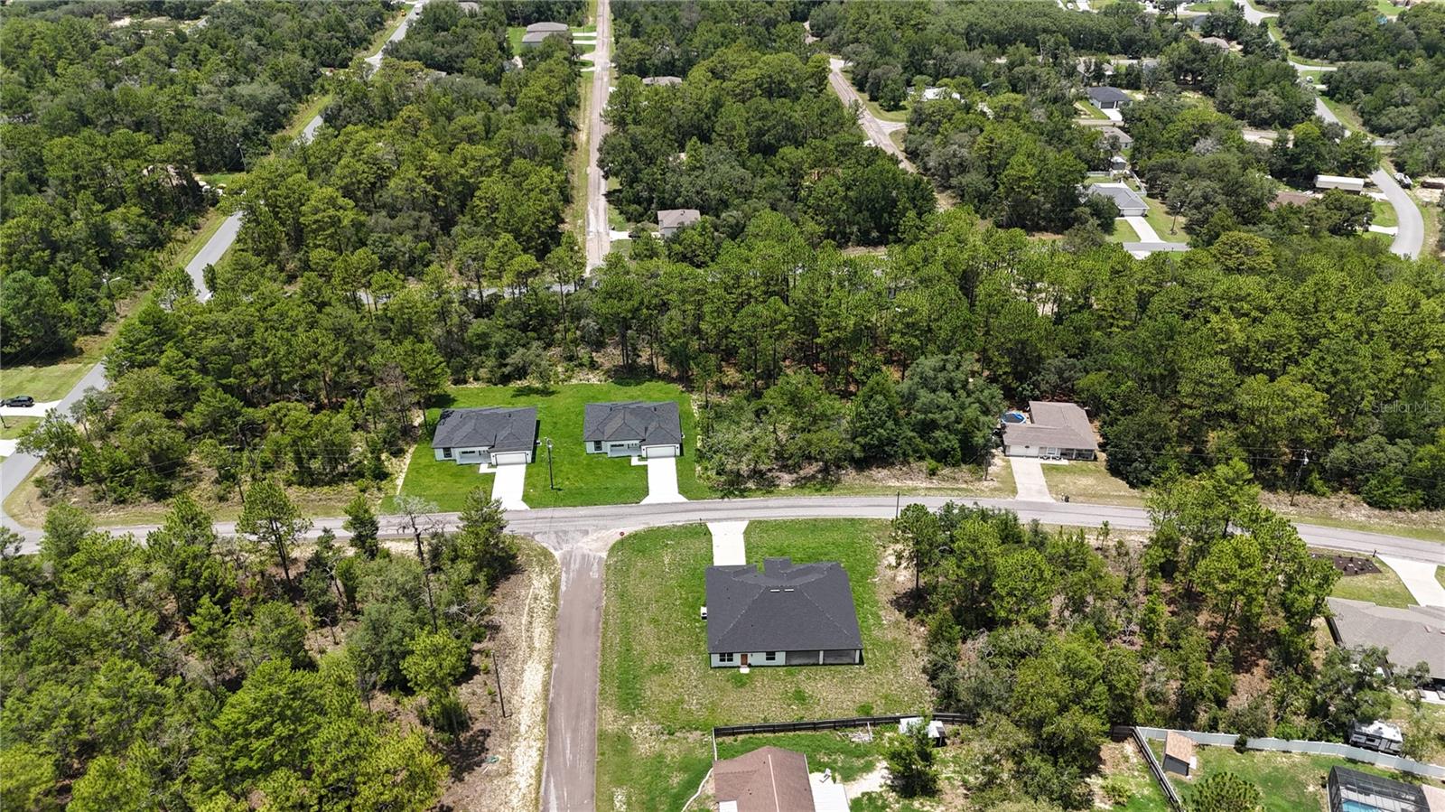 Listing photo id 1 for 7686 Voyager Drive