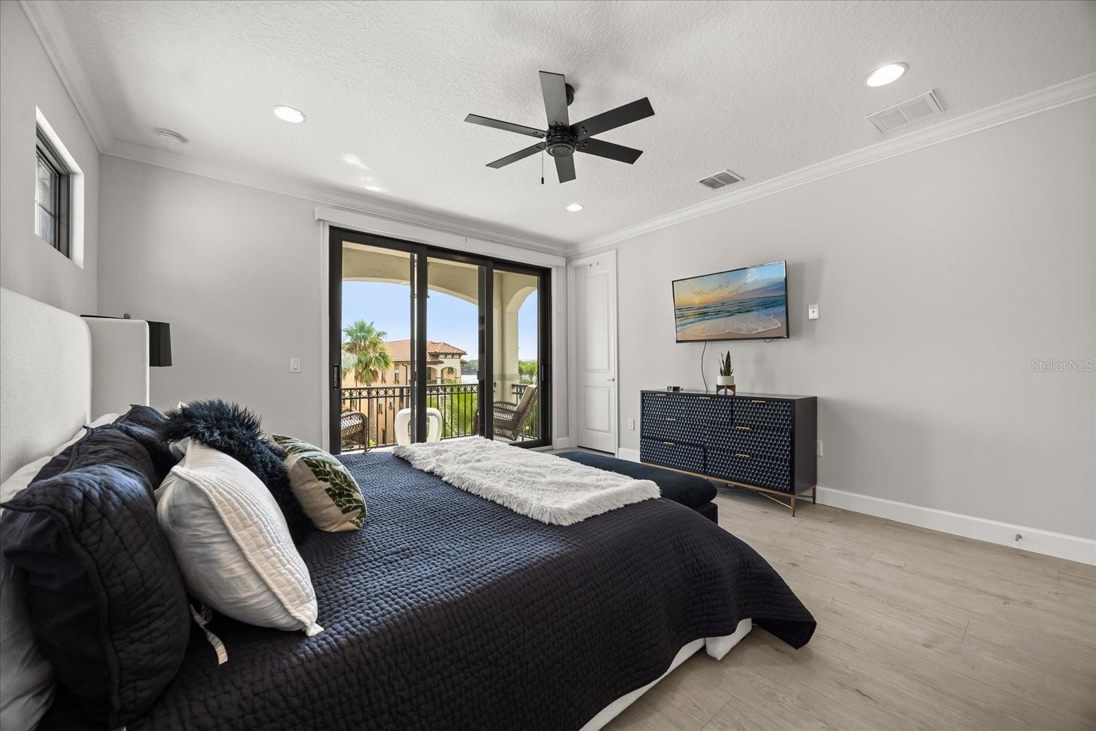 Image 33 of 61 For 7675 Toscana Boulevard