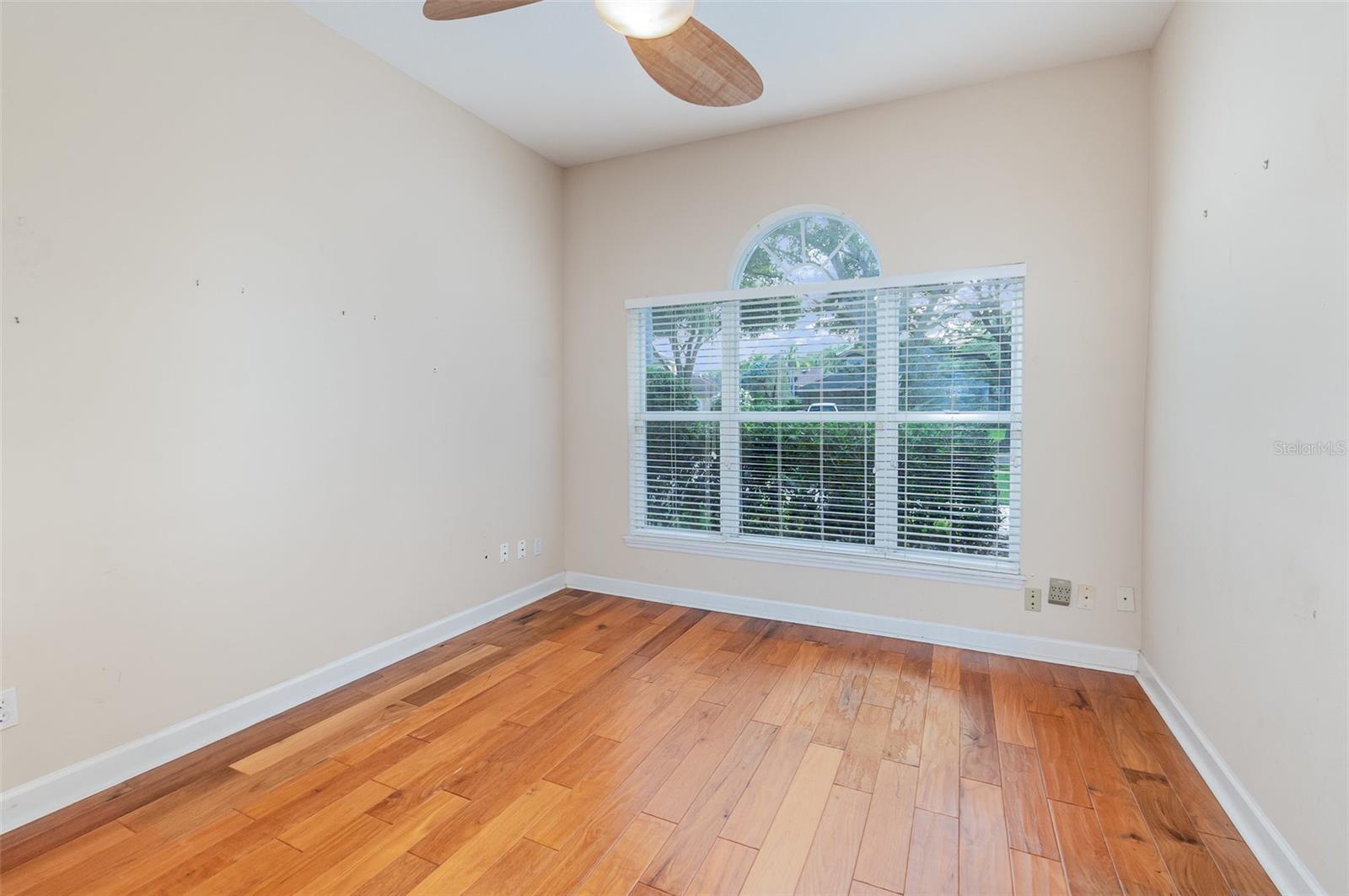 Image 18 of 36 For 2317 Warren Woods Drive