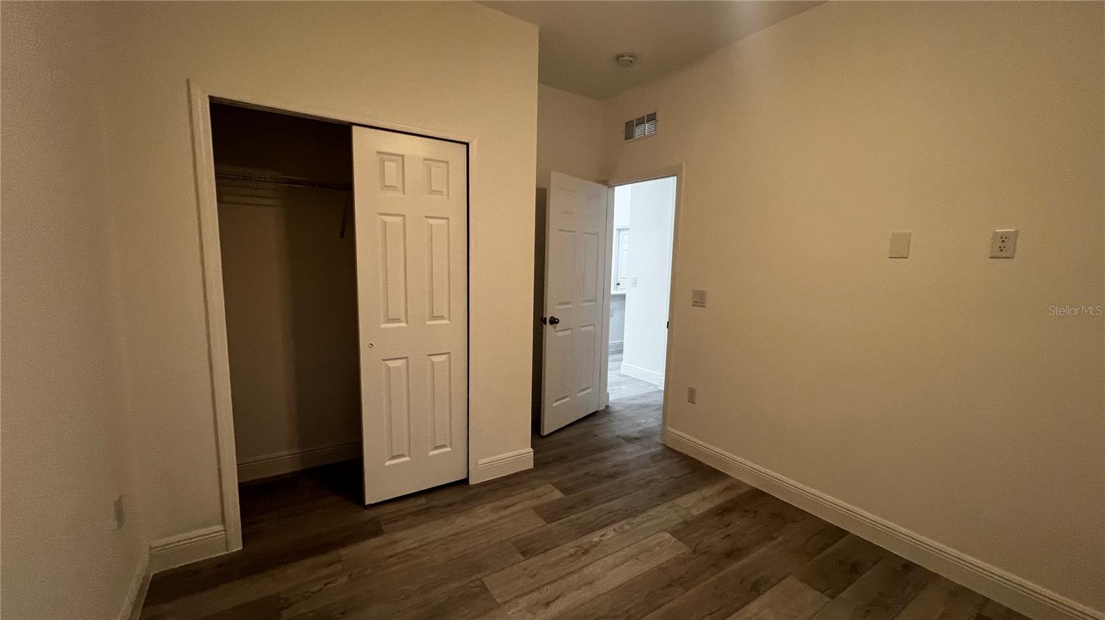 Image 15 of 42 For 14927 63rd Court Road