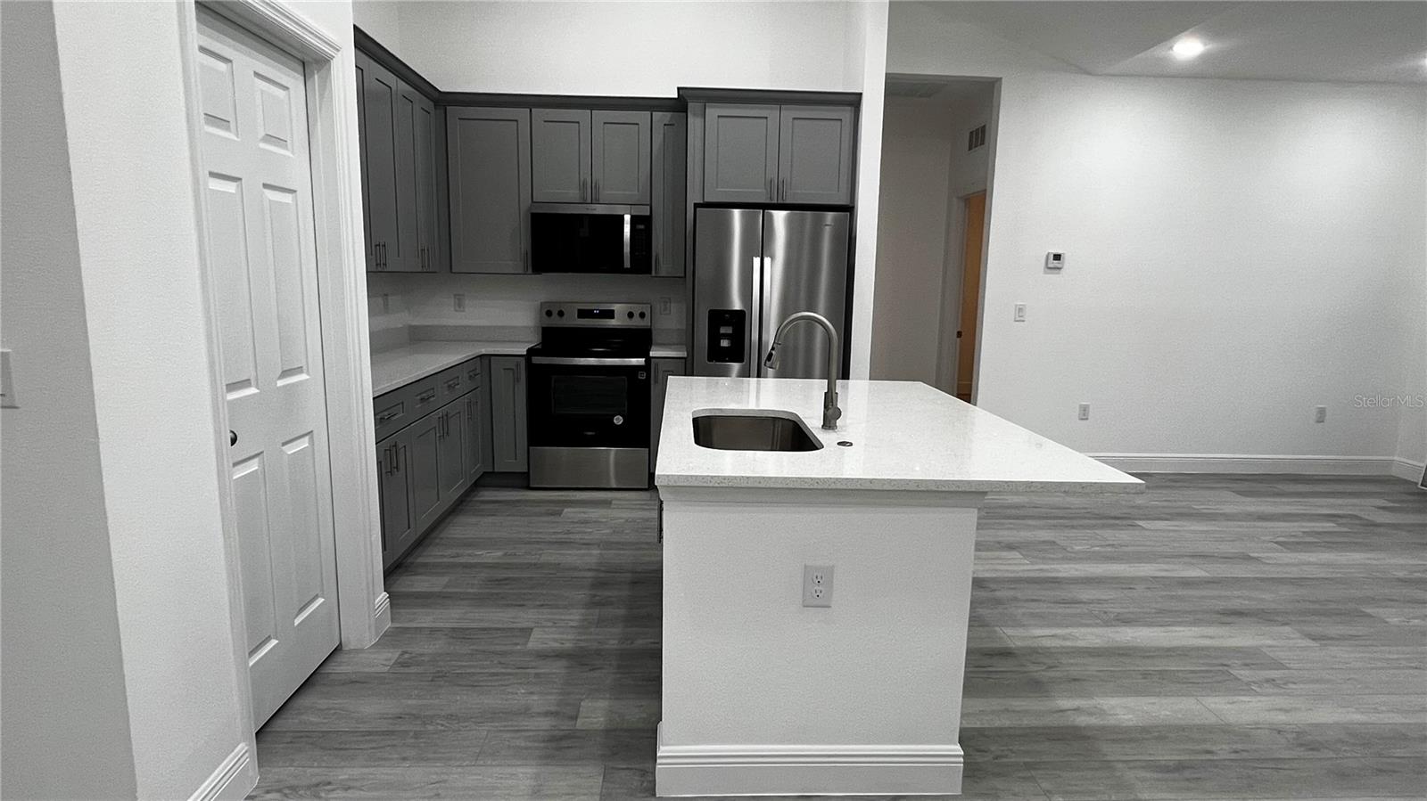 Image 8 of 42 For 14927 63rd Court Road