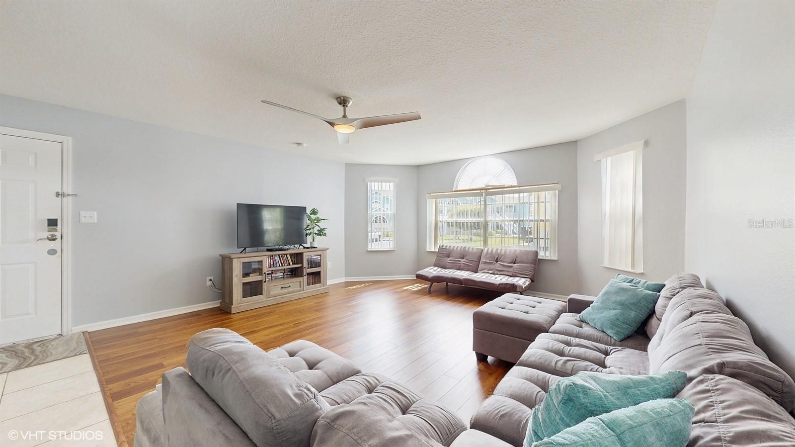 Image 4 of 26 For 3151 Britannia Boulevard A