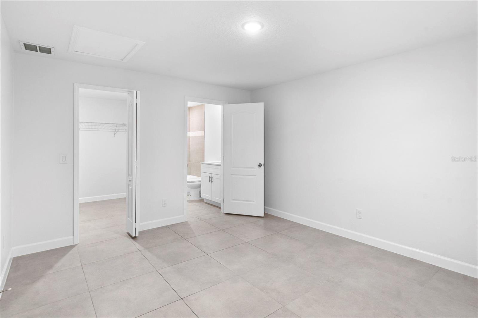 Image 20 of 36 For 845 Kenilworth Court