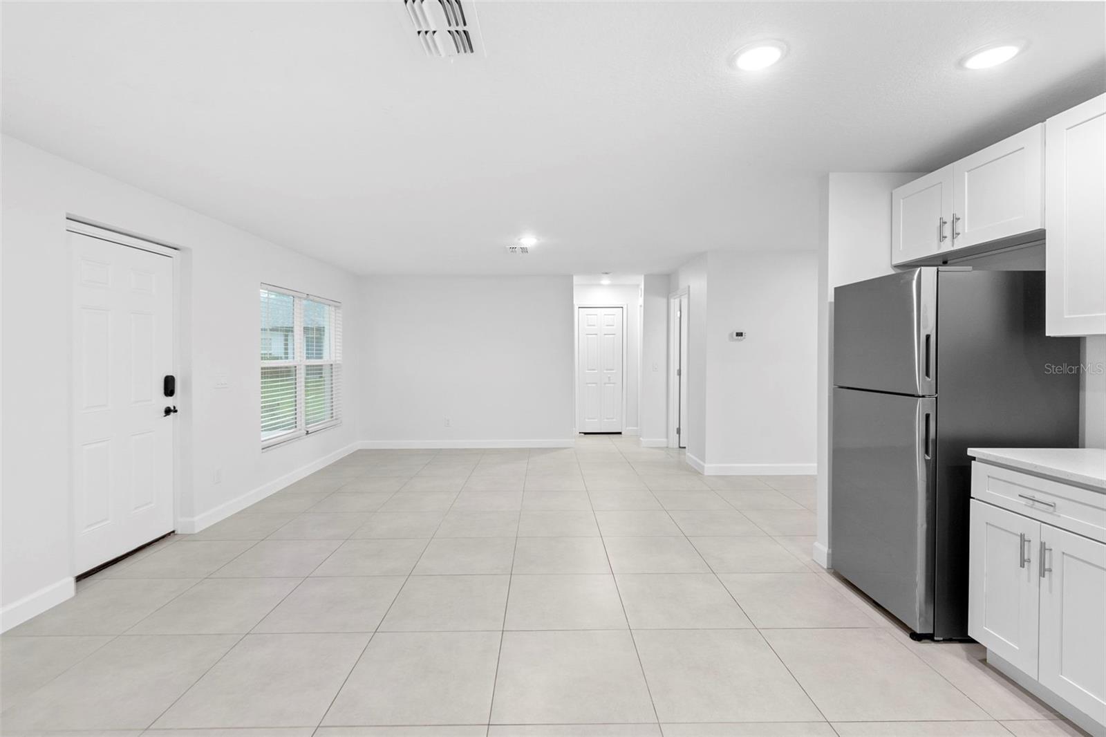 Image 6 of 36 For 845 Kenilworth Court