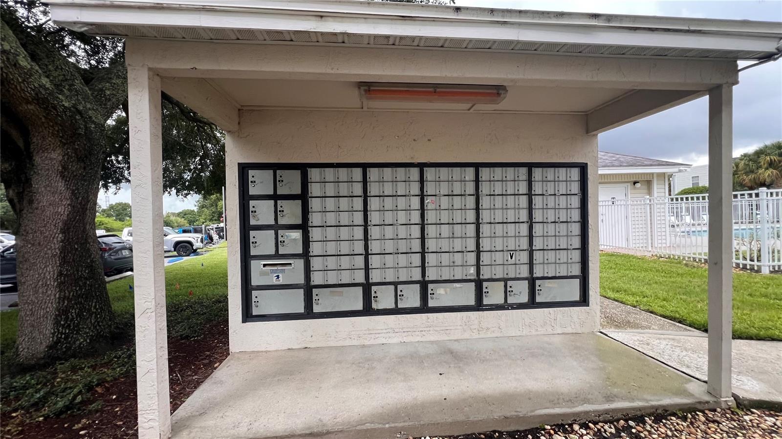 Listing photo id 23 for 3900 Southpointe Drive 104