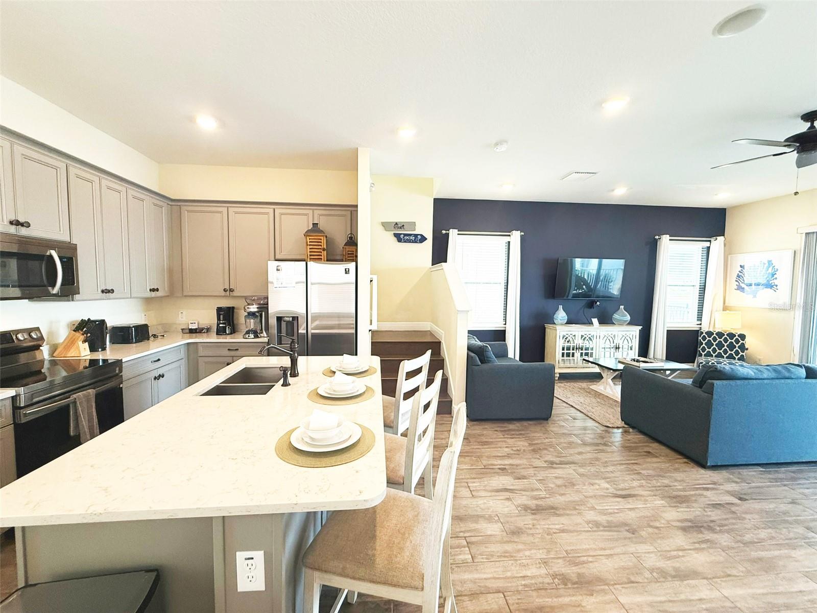 Image 11 of 75 For 8121 Surf Street