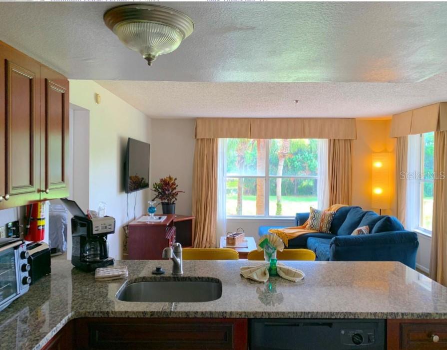 Image 4 of 25 For 6336 Parc Corniche Unit #3211 Drive