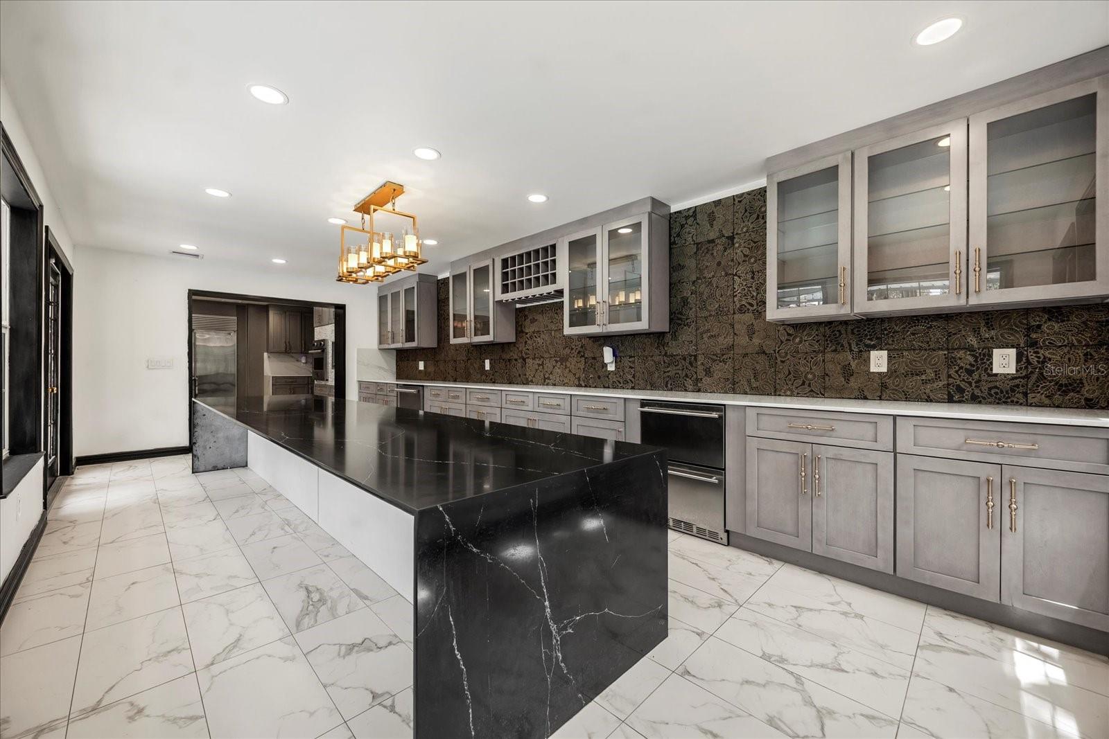 Image 37 of 78 For 201 Sweetwater Cove Boulevard