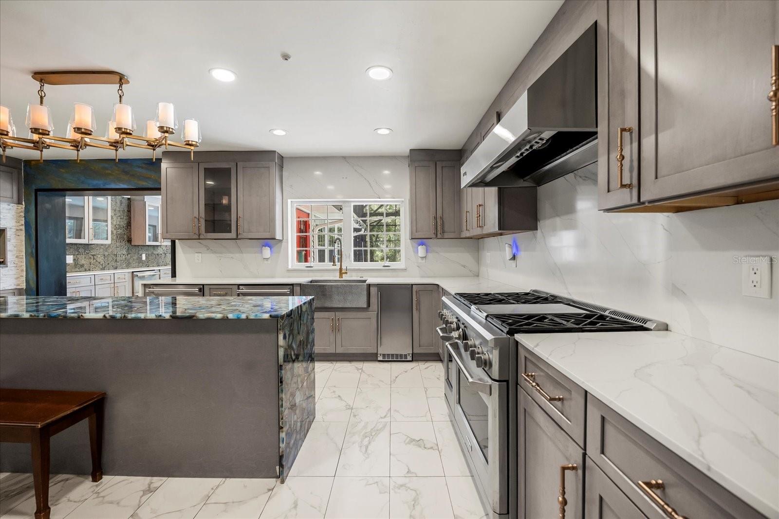 Image 40 of 78 For 201 Sweetwater Cove Boulevard