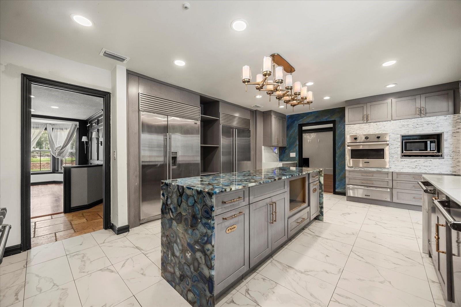 Image 41 of 78 For 201 Sweetwater Cove Boulevard