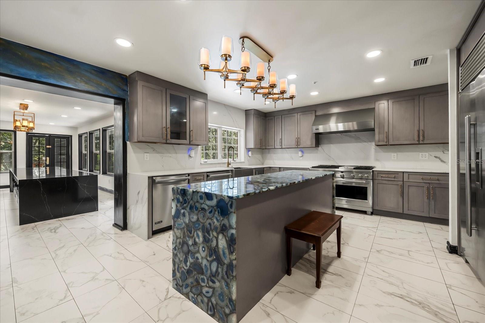 Image 43 of 78 For 201 Sweetwater Cove Boulevard
