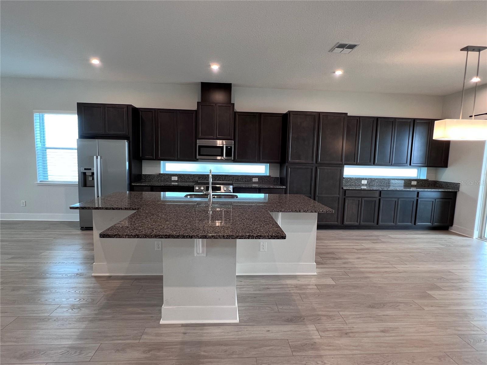Image 25 of 58 For 8255 Nemours Parkway