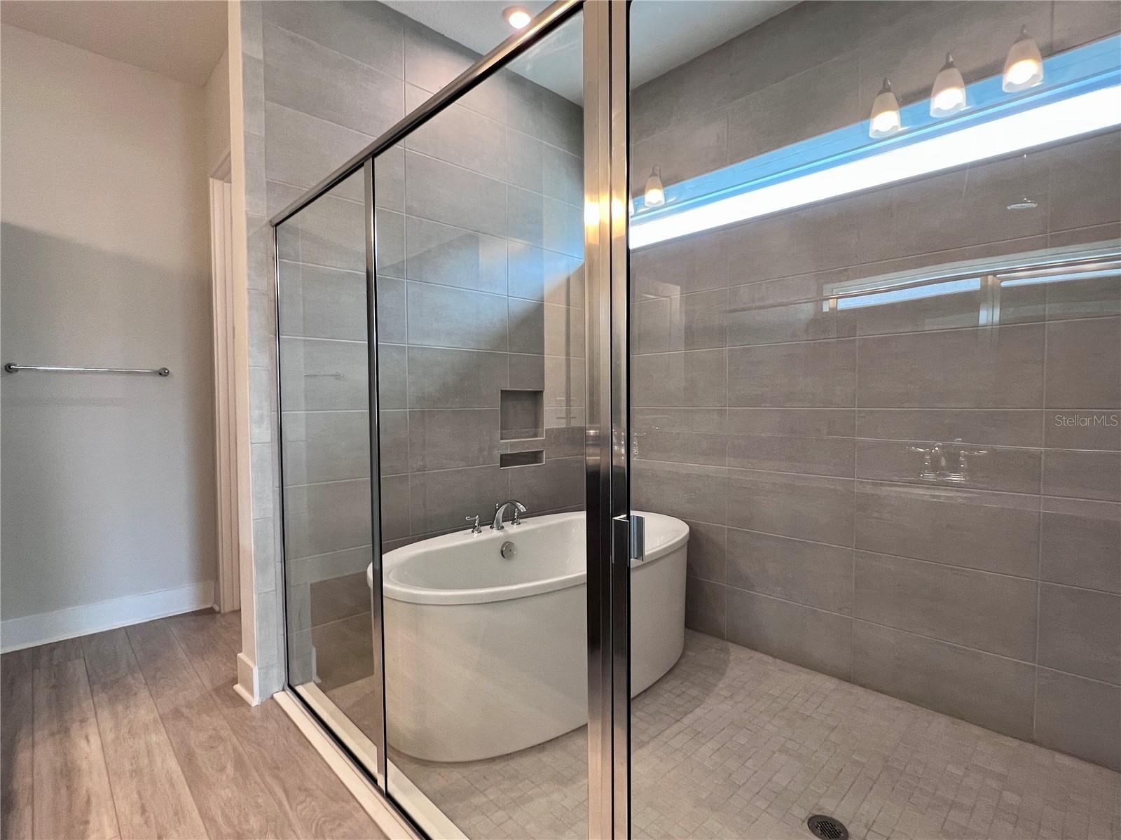 Image 30 of 58 For 8255 Nemours Parkway