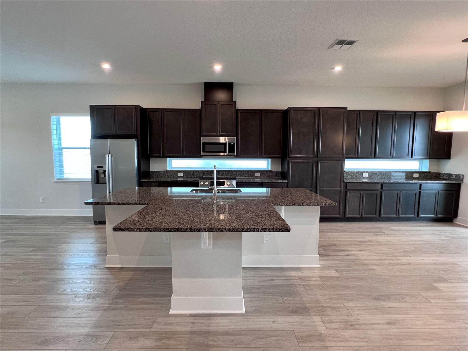Image 4 of 58 For 8255 Nemours Parkway