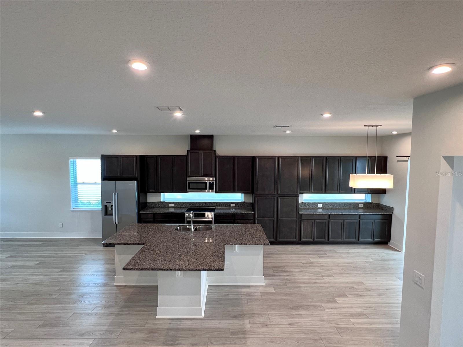 Image 6 of 58 For 8255 Nemours Parkway