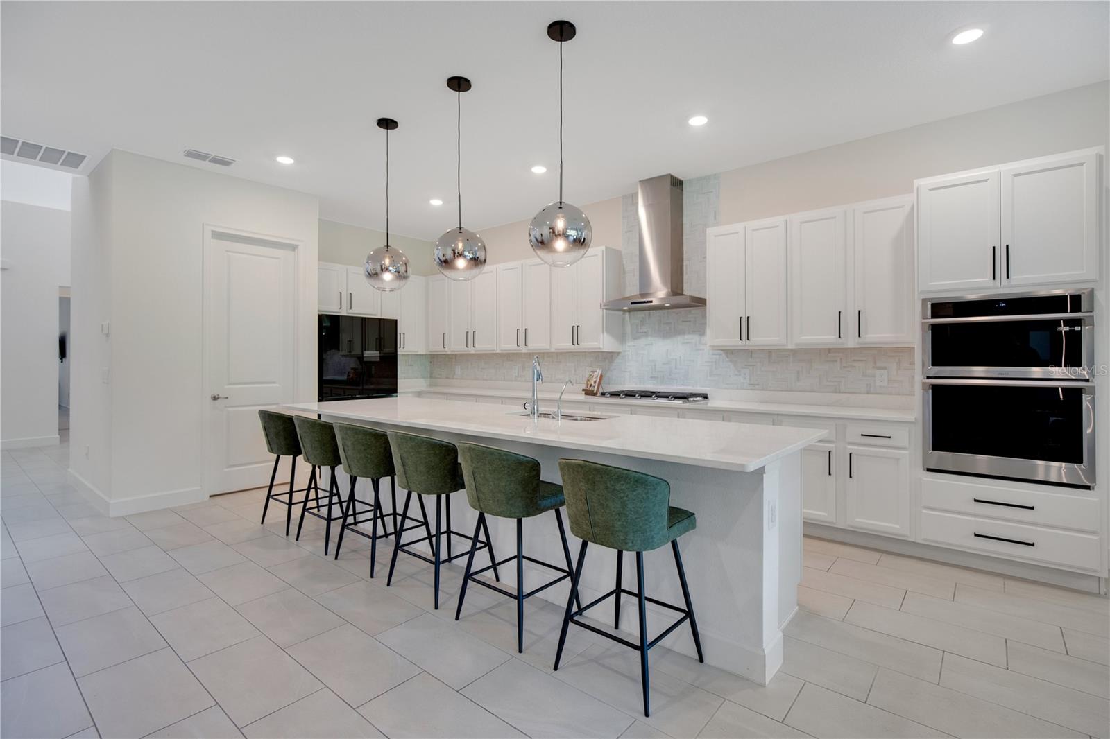 Image 11 of 54 For 14189 Larkspur Lake Drive