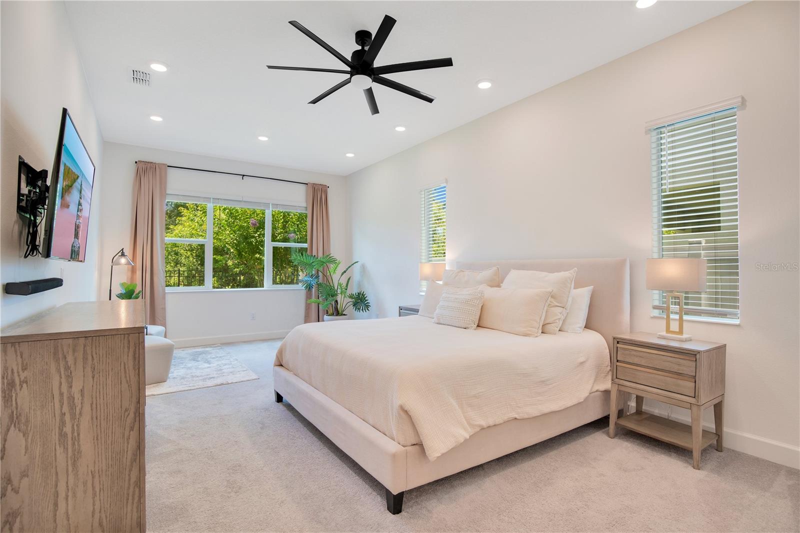 Image 20 of 54 For 14189 Larkspur Lake Drive