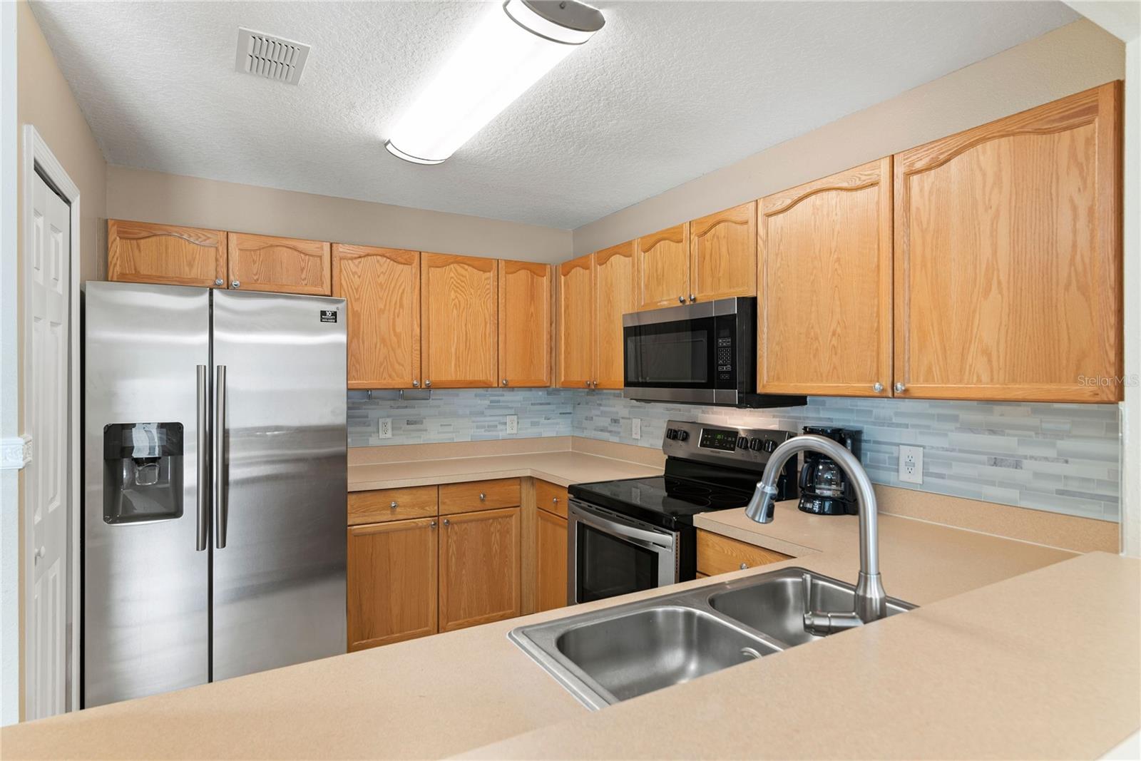 Image 12 of 28 For 987 Butterfly Boulevard