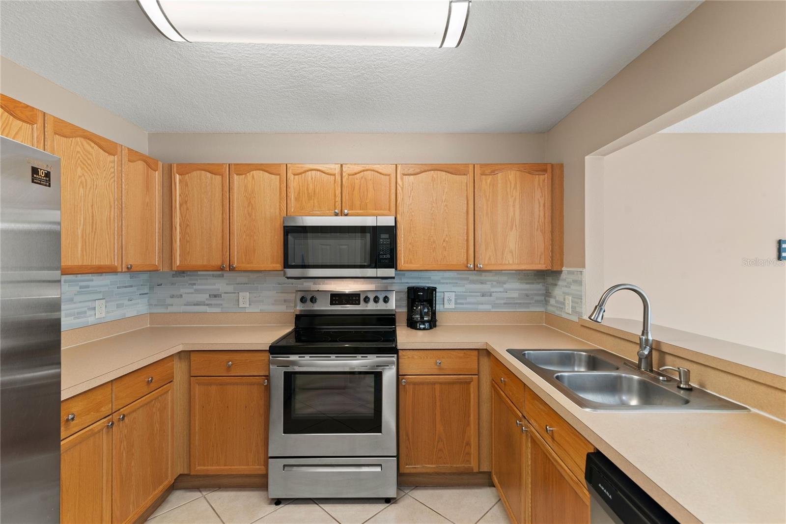 Image 13 of 28 For 987 Butterfly Boulevard