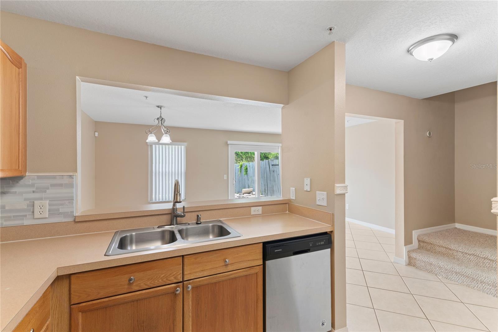 Image 14 of 28 For 987 Butterfly Boulevard