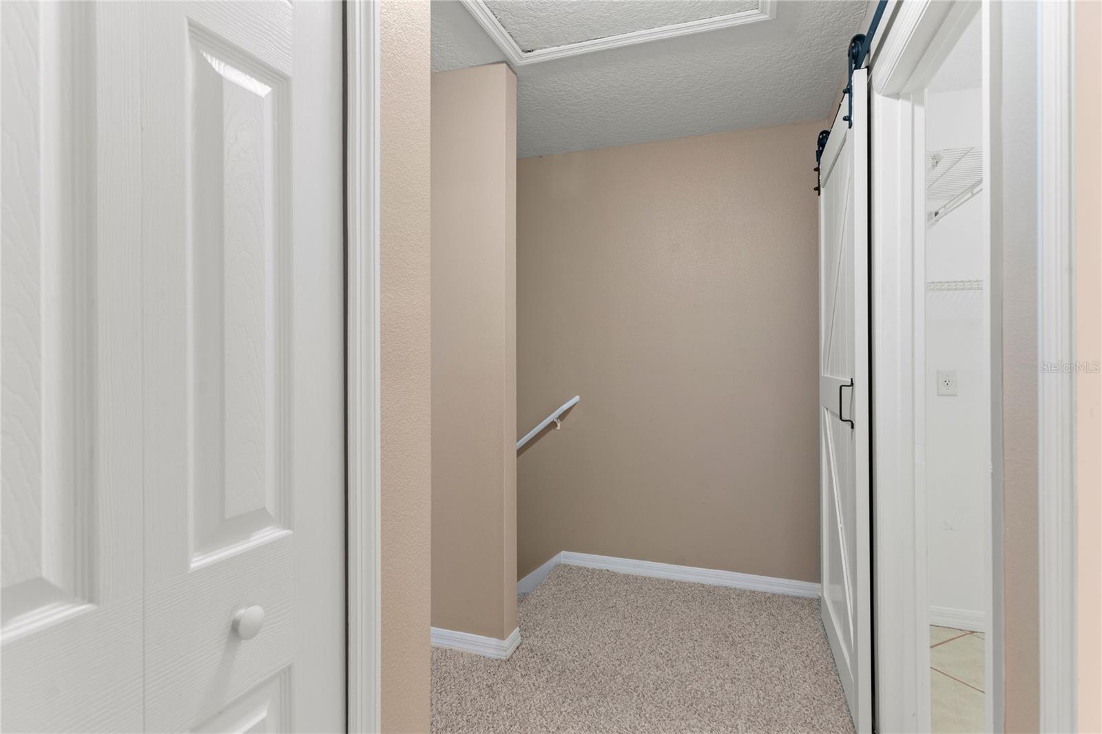 Image 15 of 28 For 987 Butterfly Boulevard