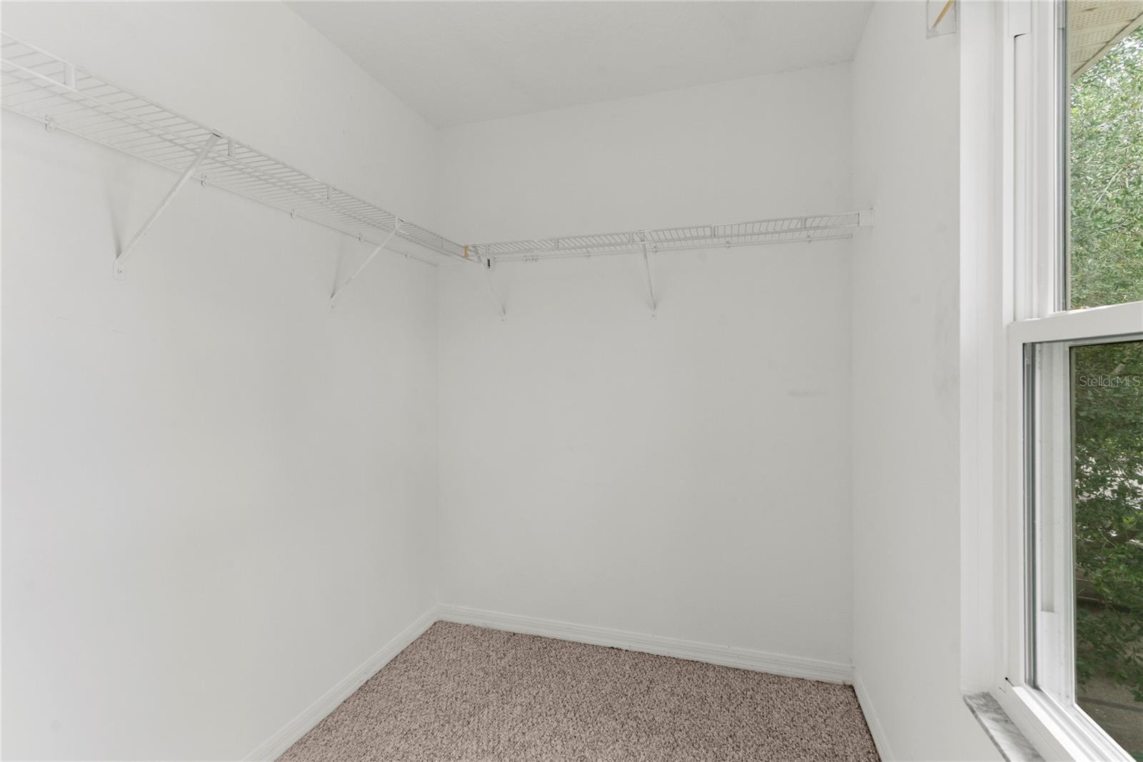 Image 18 of 28 For 987 Butterfly Boulevard