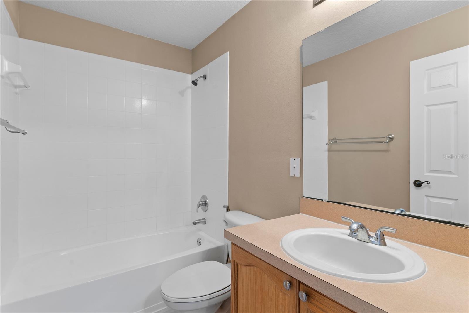 Image 20 of 28 For 987 Butterfly Boulevard