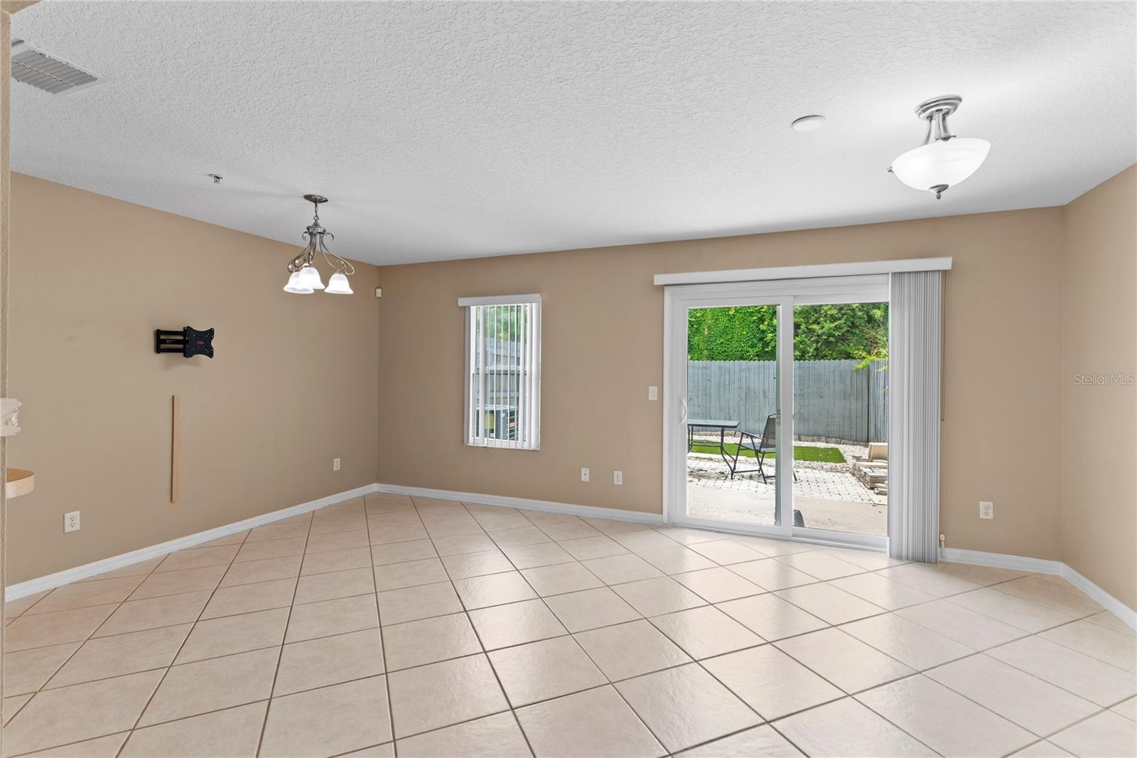 Image 8 of 28 For 987 Butterfly Boulevard