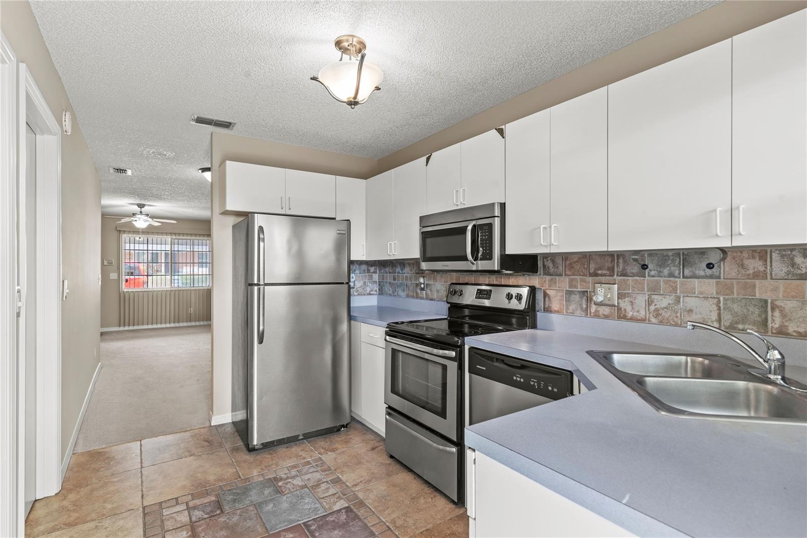 Image 8 of 25 For 1022 Disston Avenue